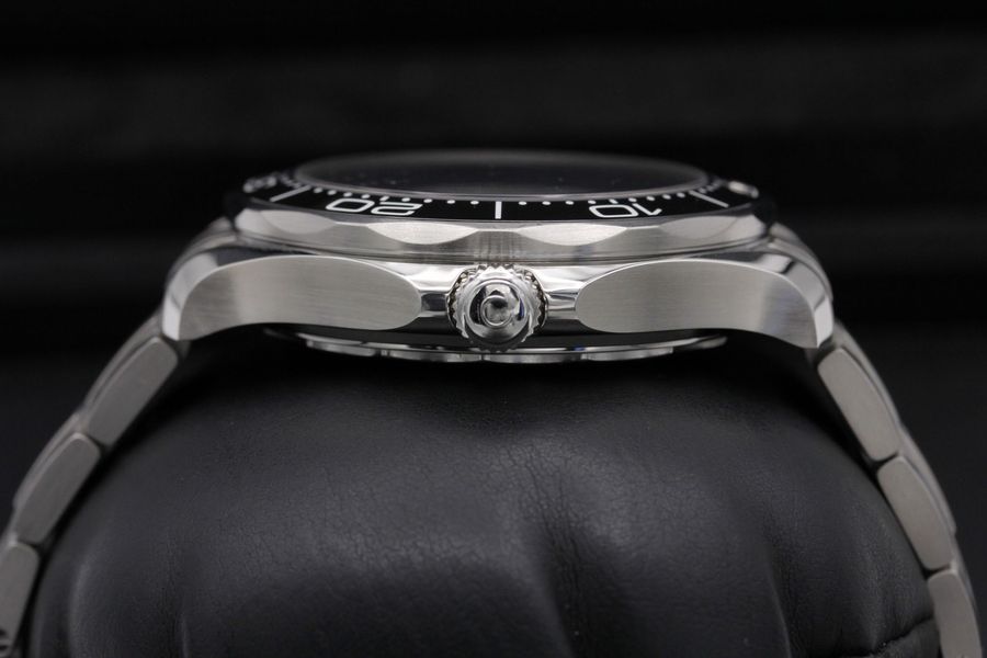 Omega Seamaster Diver 300m 210.30.42.20.04.001